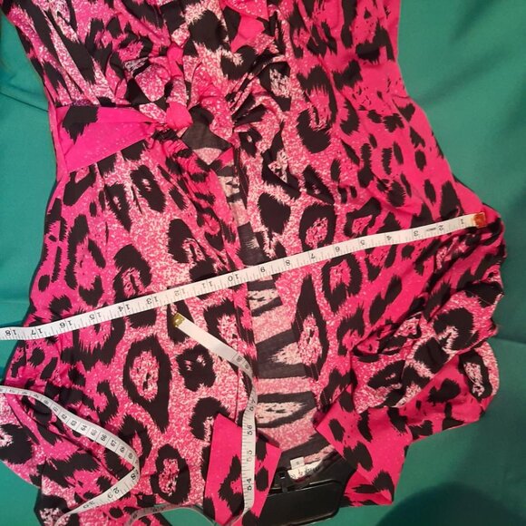 NEW ! Max & Rina Women Blouse Pink/Black Front Wrap Tie Size S - Picture 4 of 9